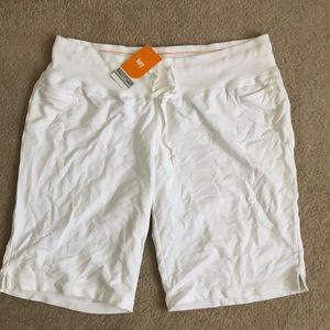 Brand new Lucy white cotton low rise Bermuda shorts (XL)